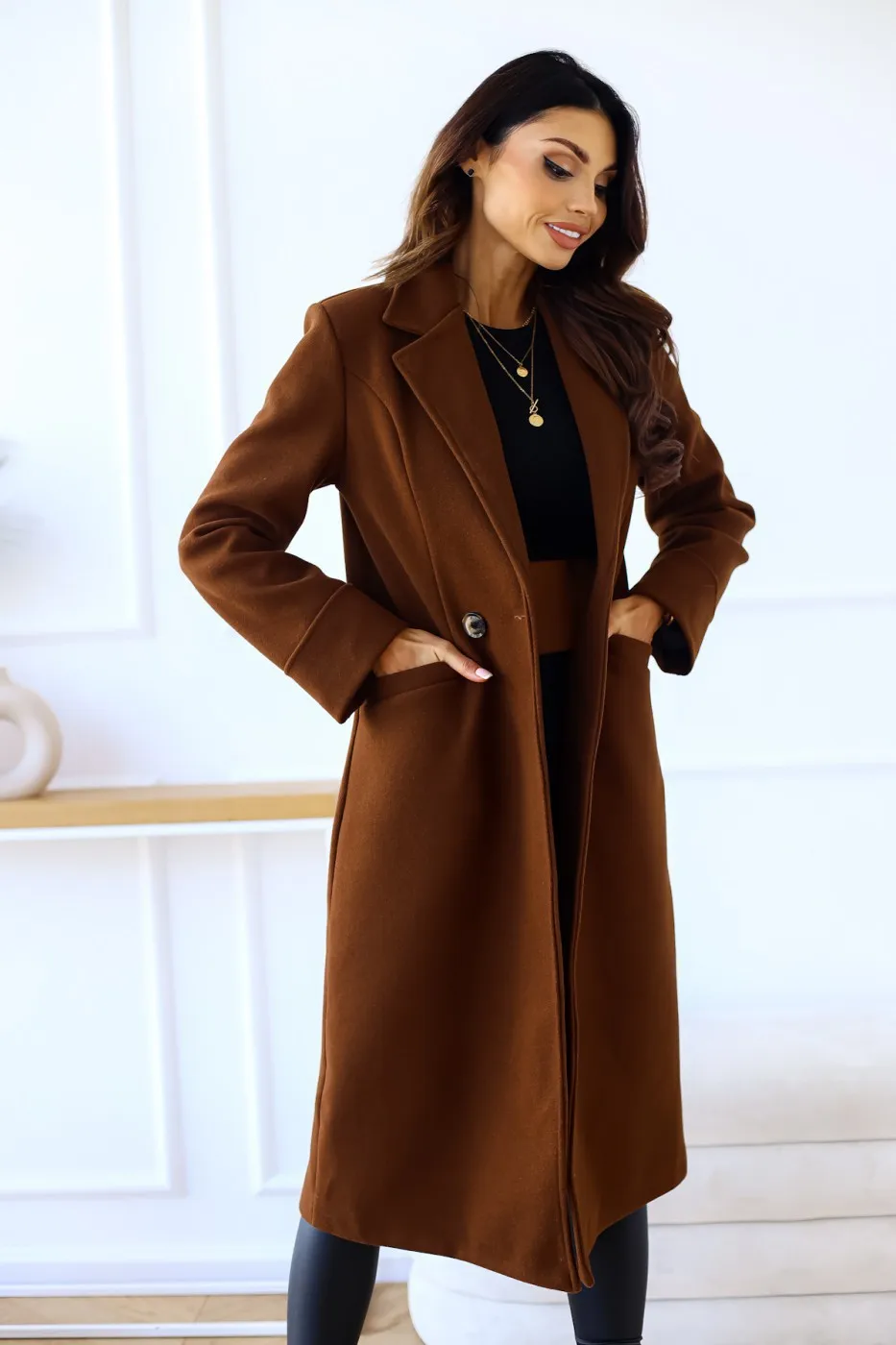 Vilma | Fashionable long coat for elegant women - Image 5