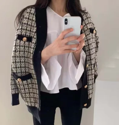 Virginia | Korean chic knit cardigan - Image 2