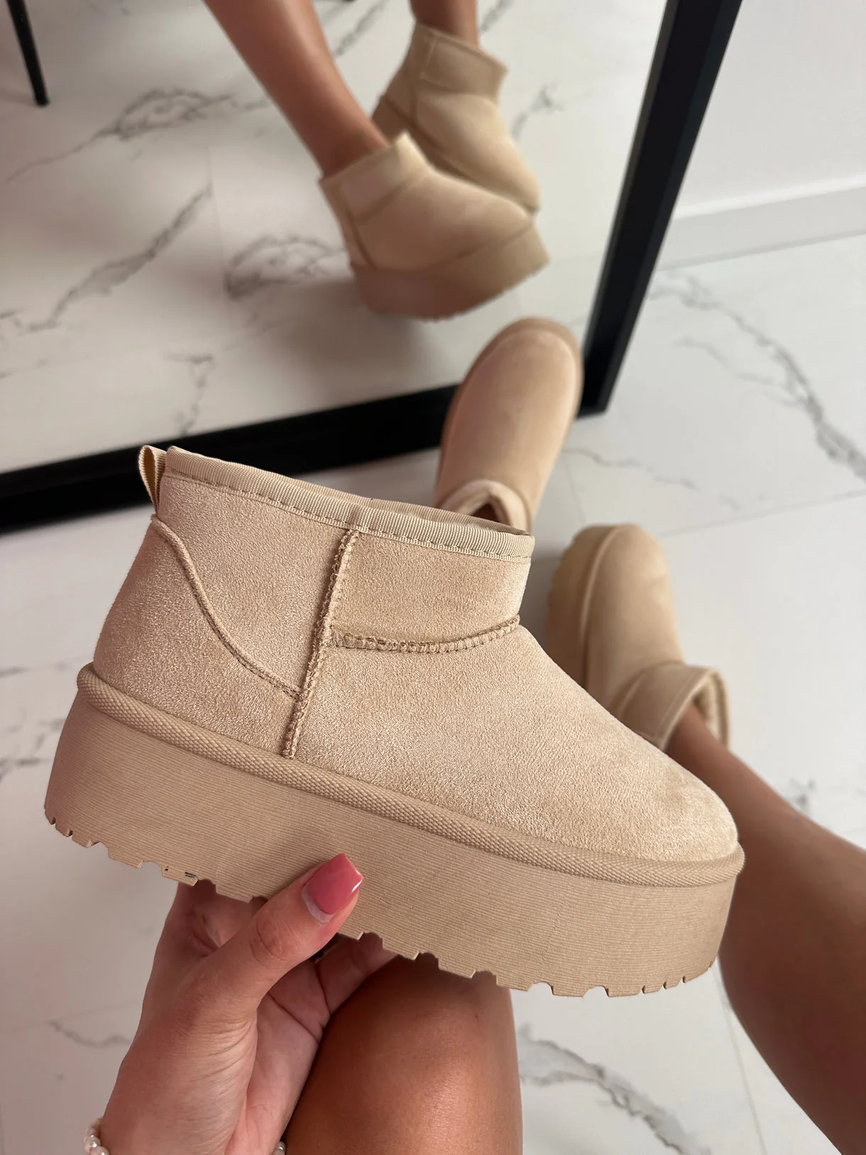 Virginia | Robust winter boots with thick soles - Image 16