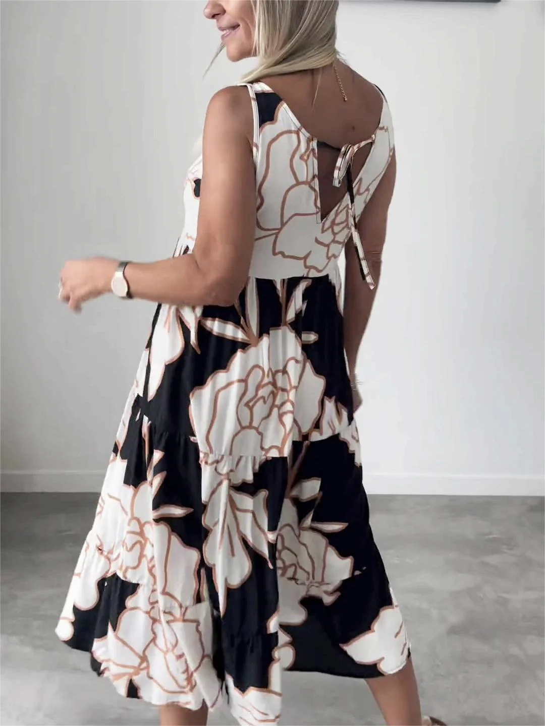 Virginia® | Stylish Floral Print Dress - Image 2