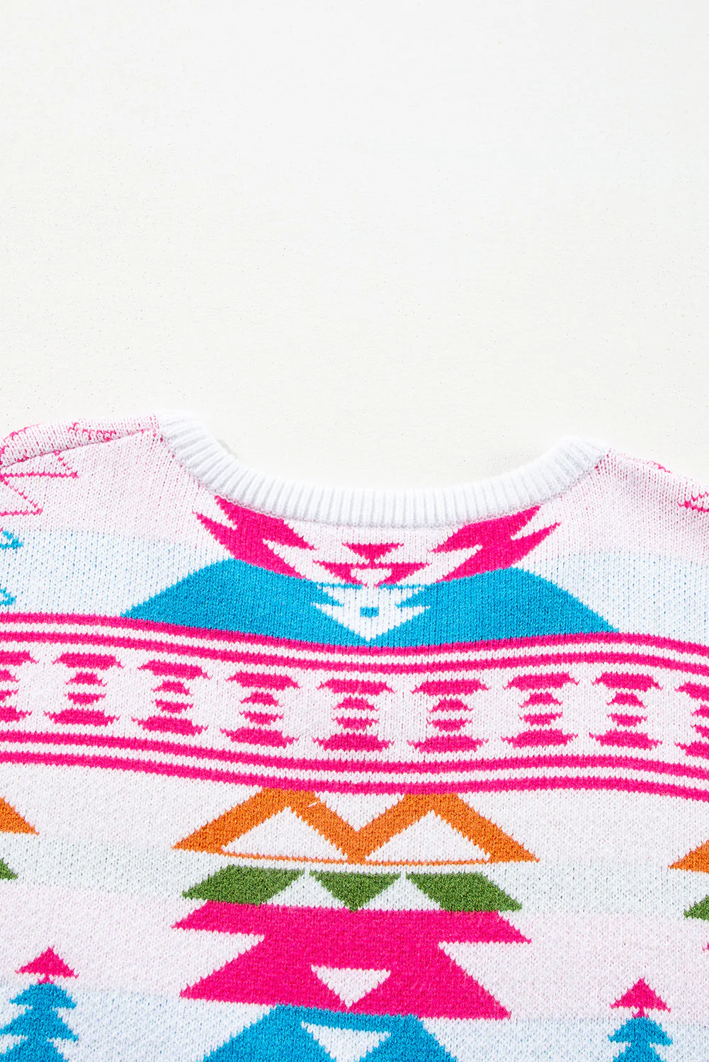 Vittoria | Trendy and elegant winter sweater - Image 11