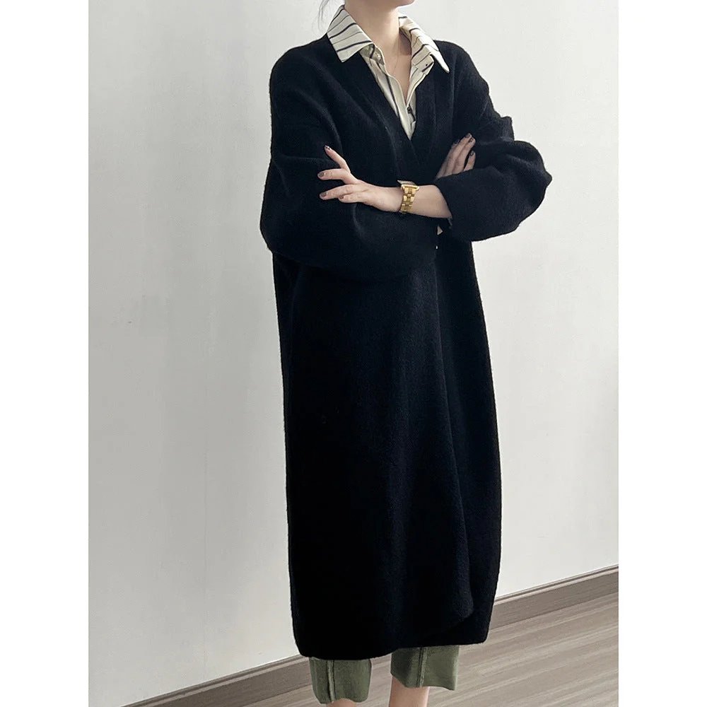 Viviana| Fashionable and minimalist winter cardigan - Image 8