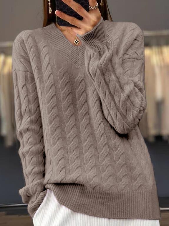 Wanda | Simple and stylish winter sweater - Image 3