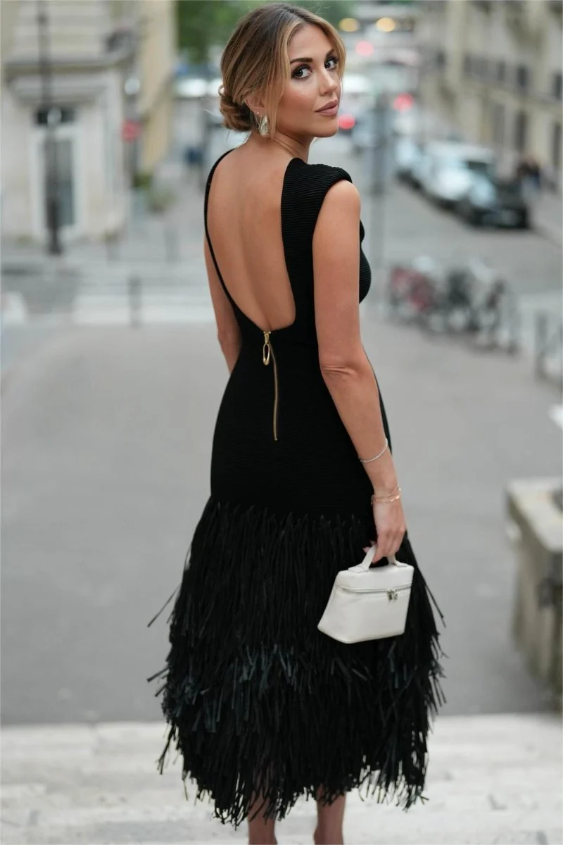Wendy® | Backless Midi Dress In Knitted Fabric With Tassels - Image 5