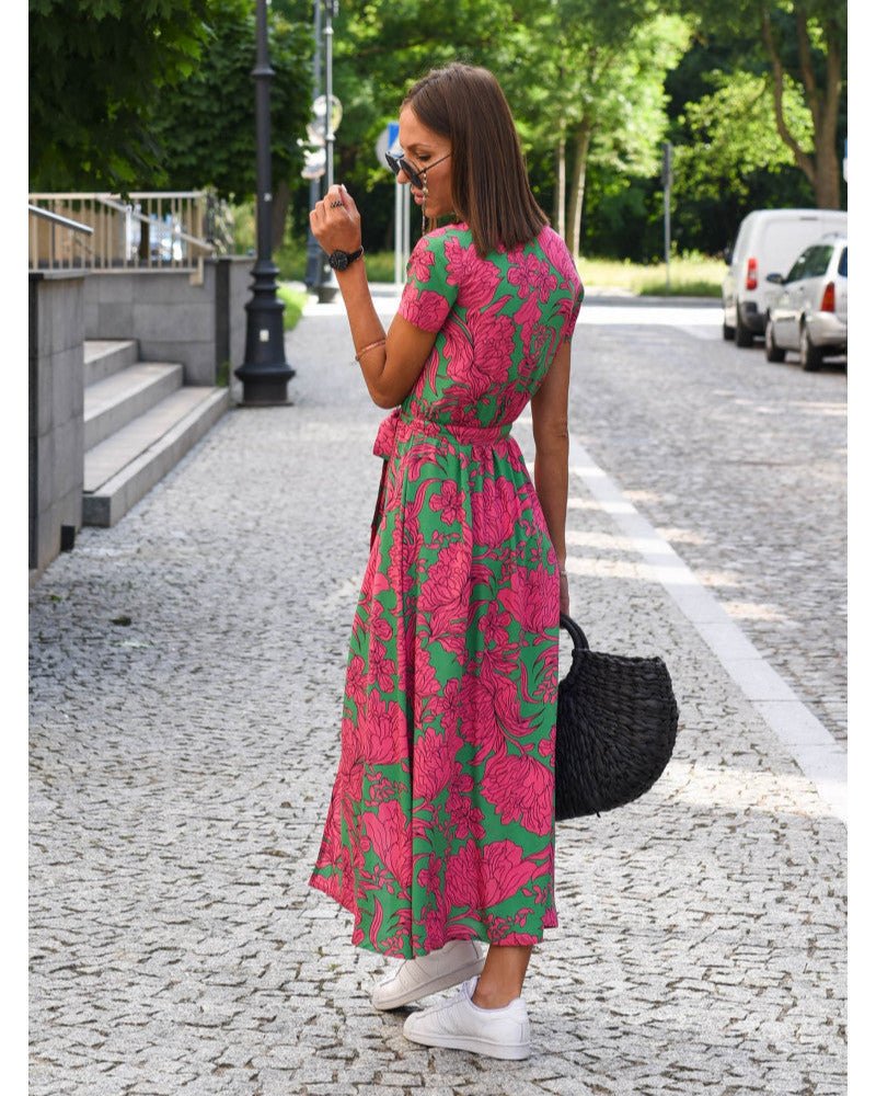 Wendy® | Elegant A-Line Dress With V-Neck And Floral Pattern - Image 16