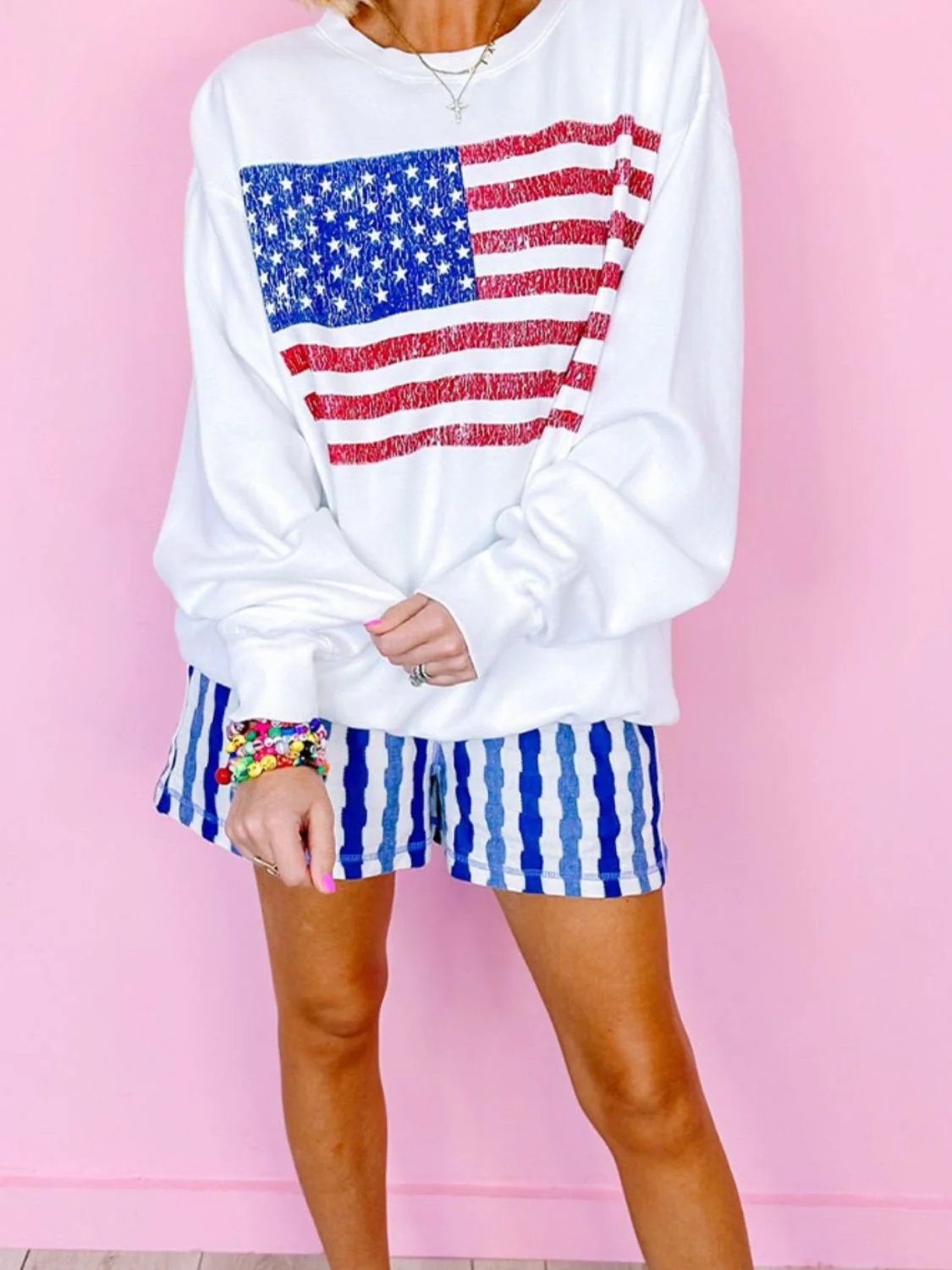 Xandra | Long sleeve crew neck sweatshirt with US flag - Image 6