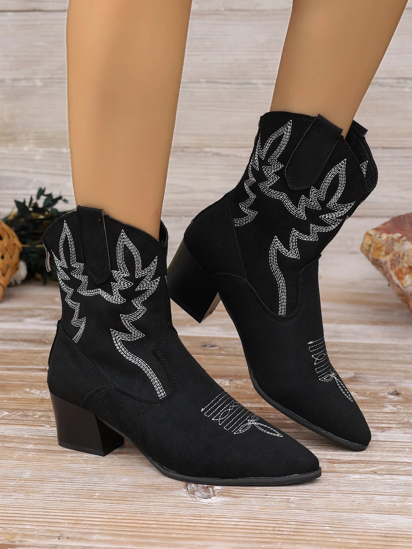 Xandra | Stylish and supportive orthopedic boots - Image 6