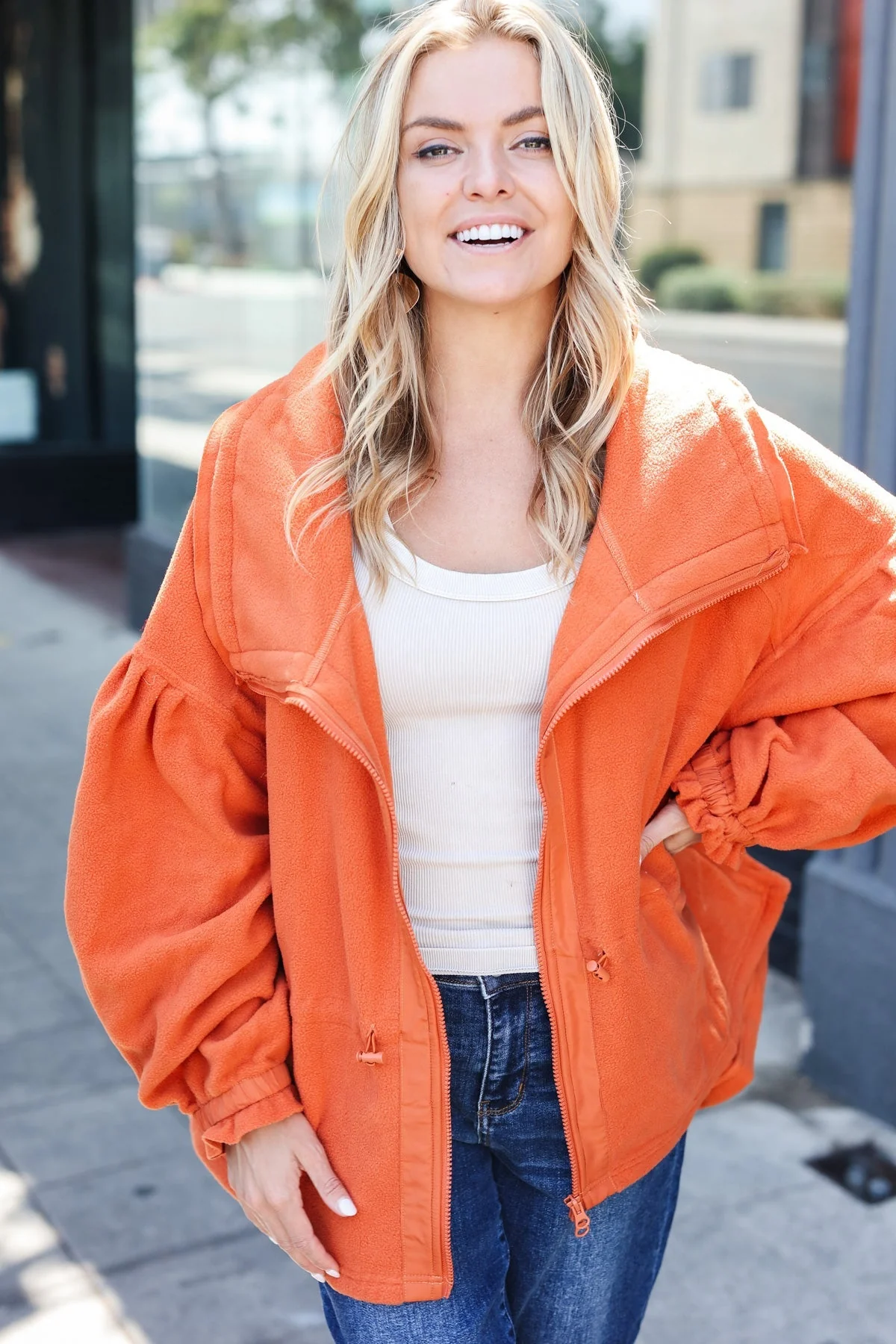 Xaviera | Beautiful You Rust fleece jacket with a fitted waist and zip fastening - Image 6