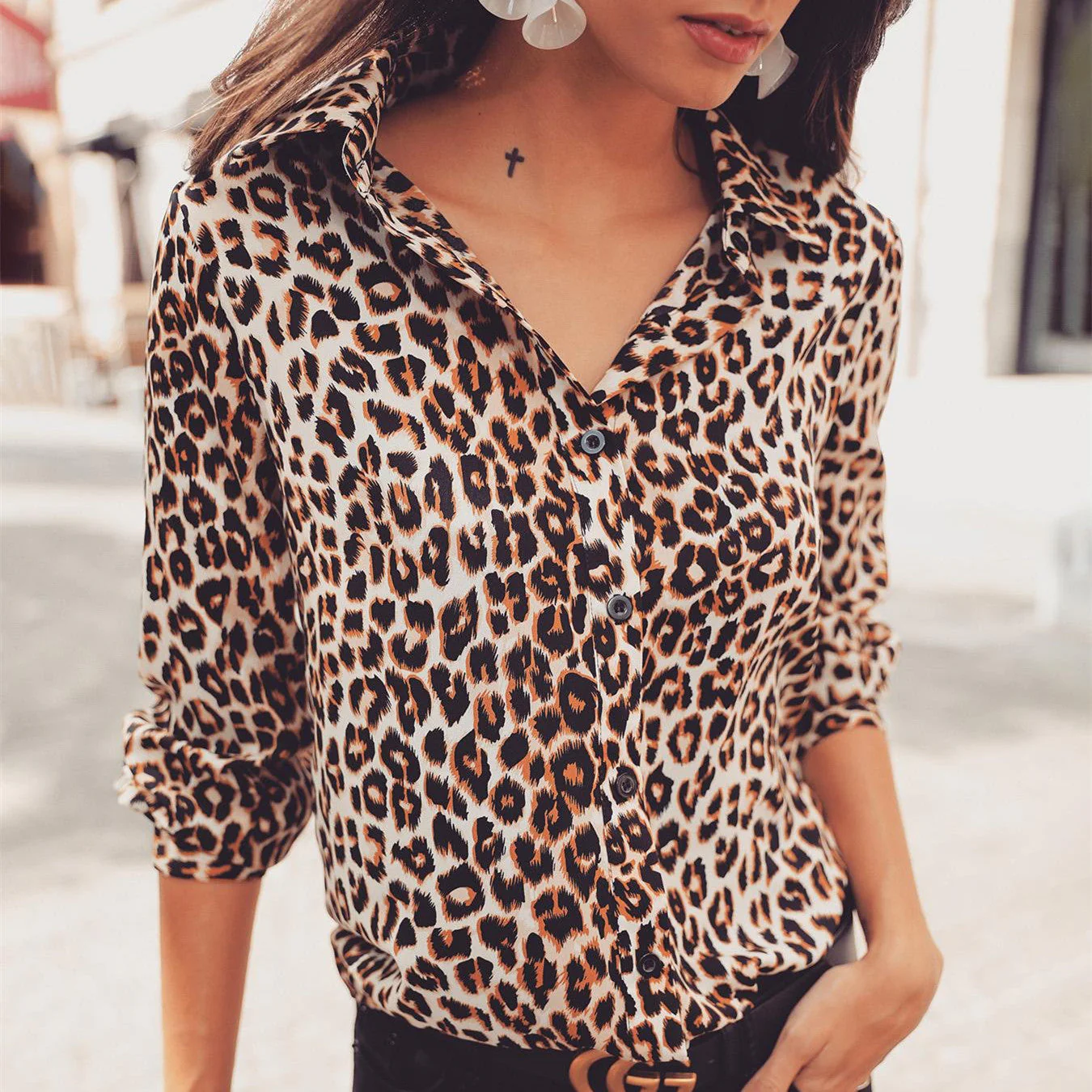 Xaviera| Relaxed and stylish winter blouse