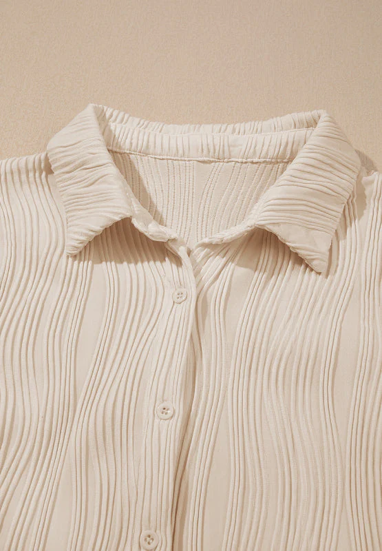 Xenia | Long sleeve button down shirt with a structured collar and collar - Image 12