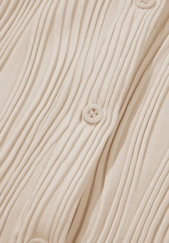 Xenia | Long sleeve button down shirt with a structured collar and collar - Image 13