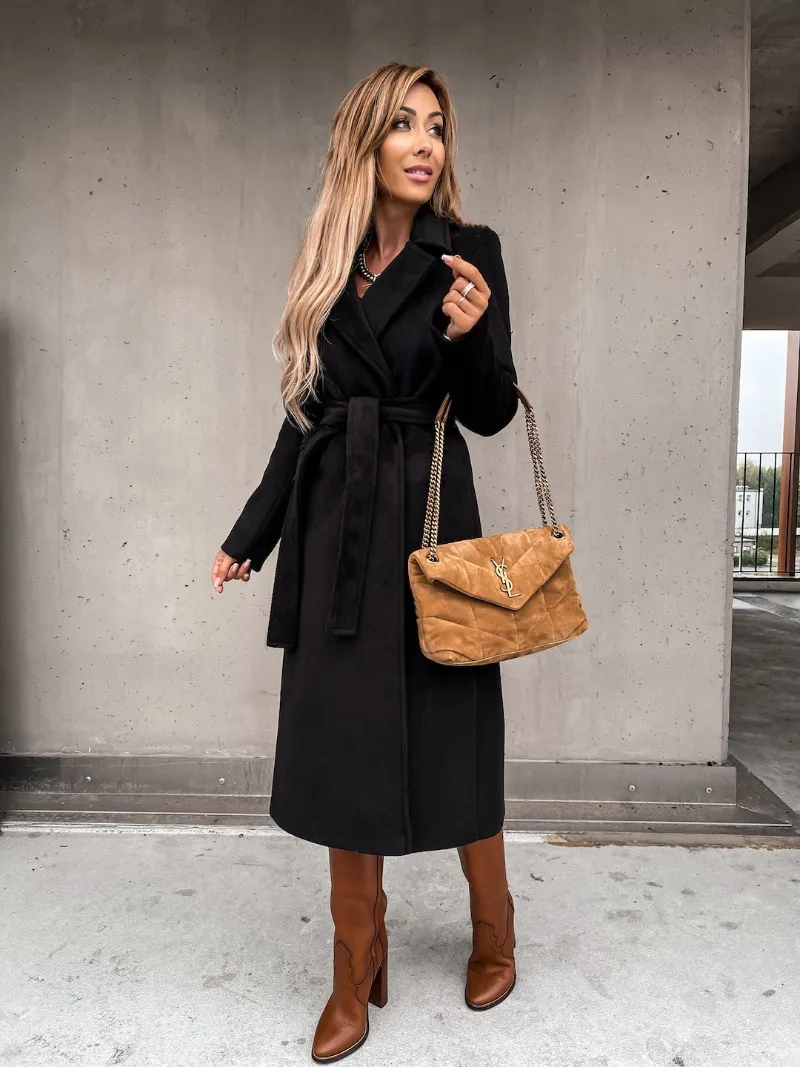 Ximena | Women's trench coat with V-neck and buttons - Image 2