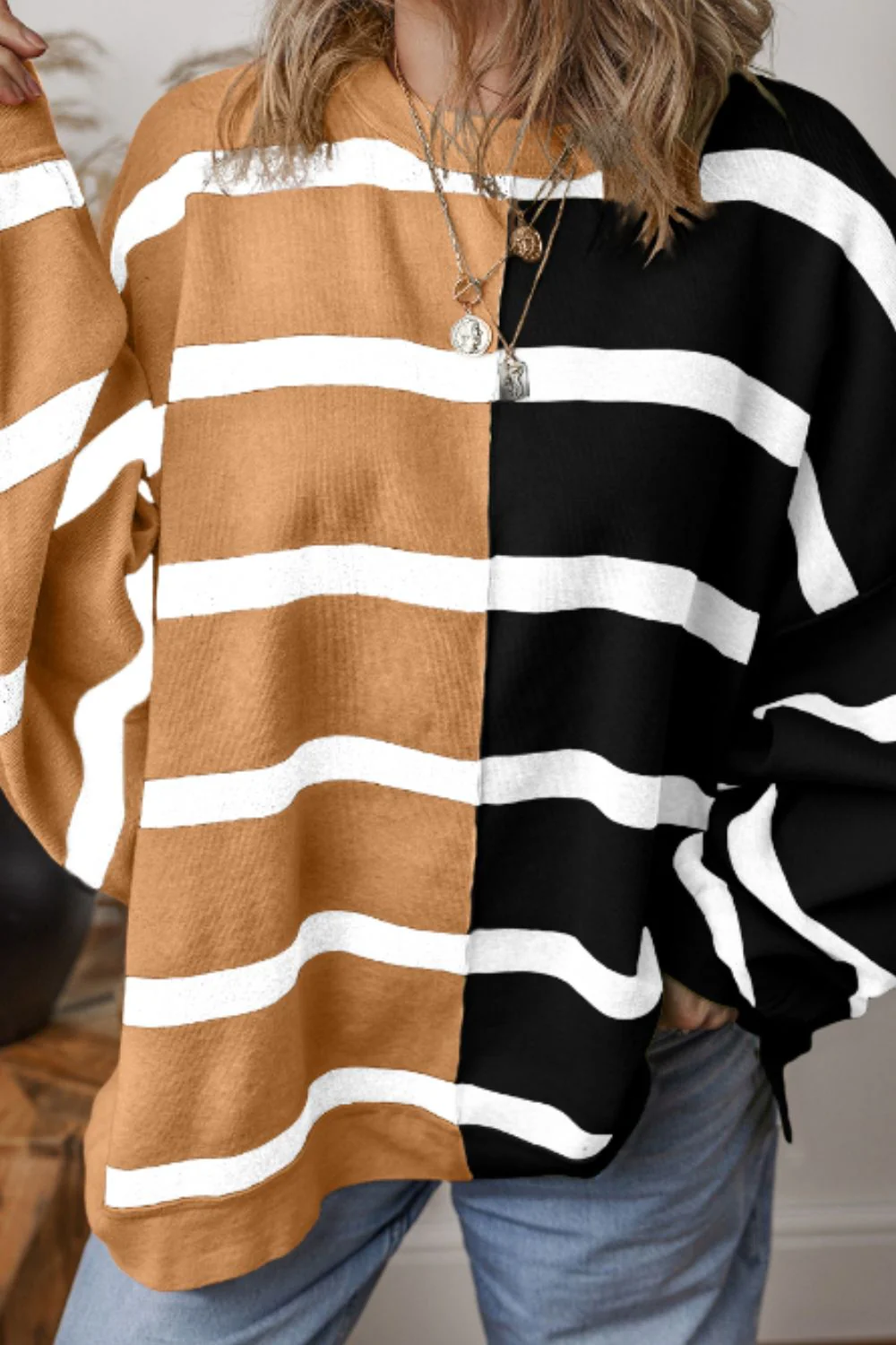 Xiomara | Contrast striped long sleeve sweatshirt - Image 12