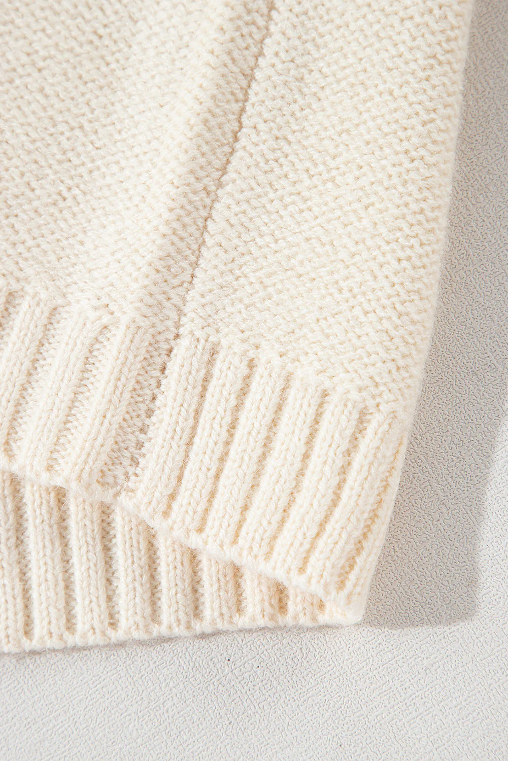 Xochitl | Fashionable and effortless winter sweater - Image 12