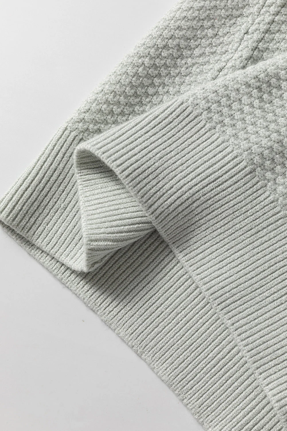 Yadira | Stylish and elegant winter sweater - Image 11