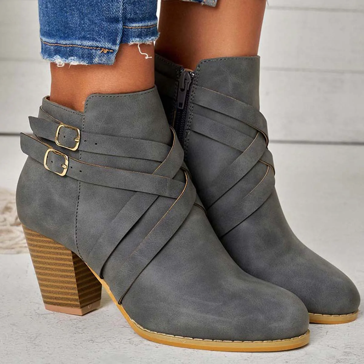 Yadira | Timeless and supportive orthopedic boots. - Image 10