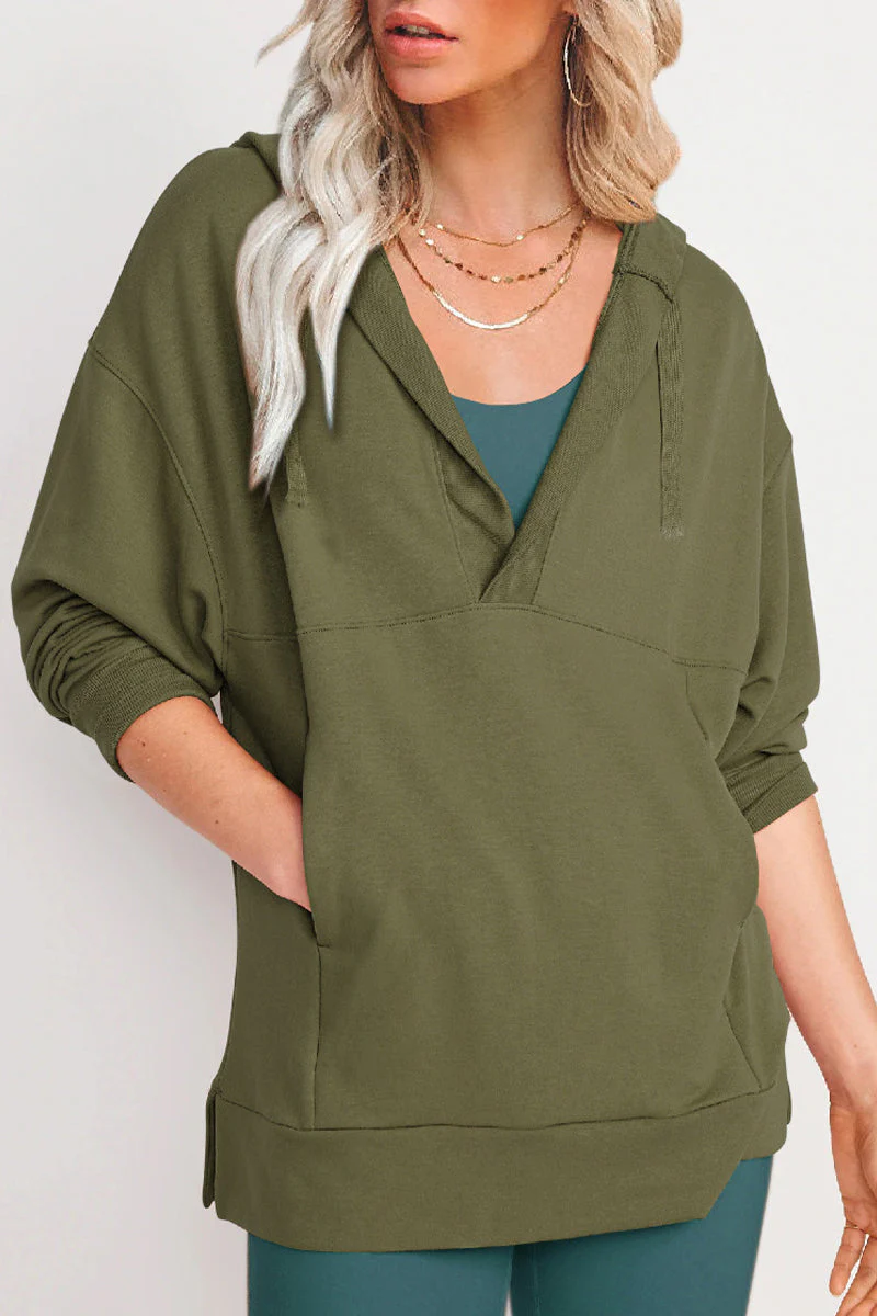 Yesenia | Casual solid tops with pockets and V-neck - Image 4