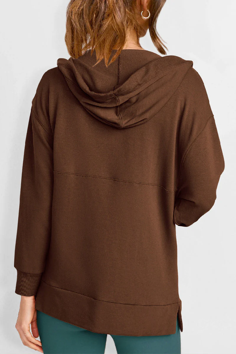 Yesenia | Casual solid tops with pockets and V-neck - Image 9