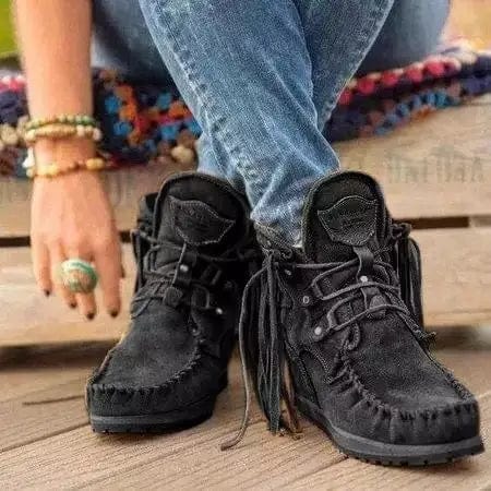 Yesenia | Elegant and detailed support boots - Image 8