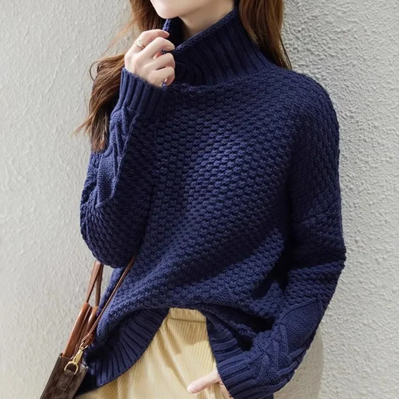 Yesenia | Elegant and versatile winter garment - Image 2