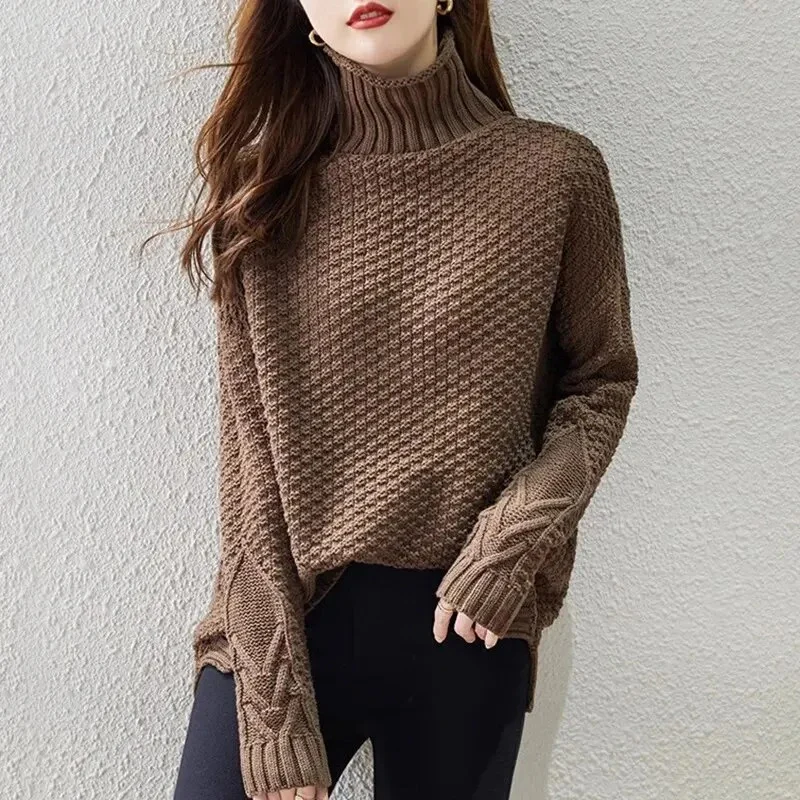 Yesenia | Elegant and versatile winter garment - Image 21
