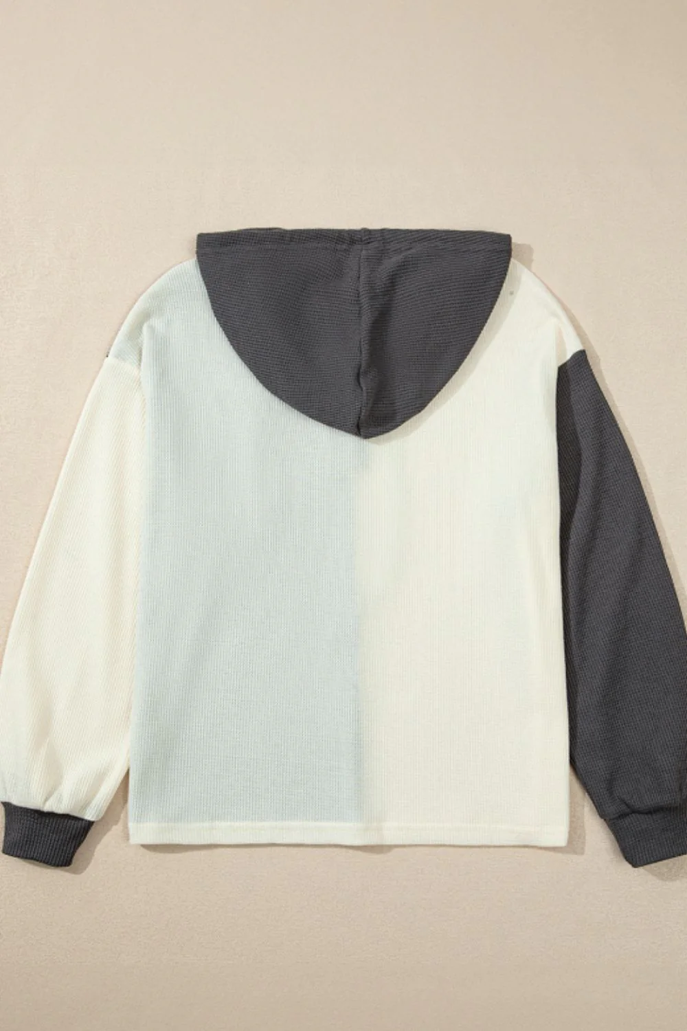 Yesenia | Two-tone long-sleeved waffle knit hoodie - Image 7
