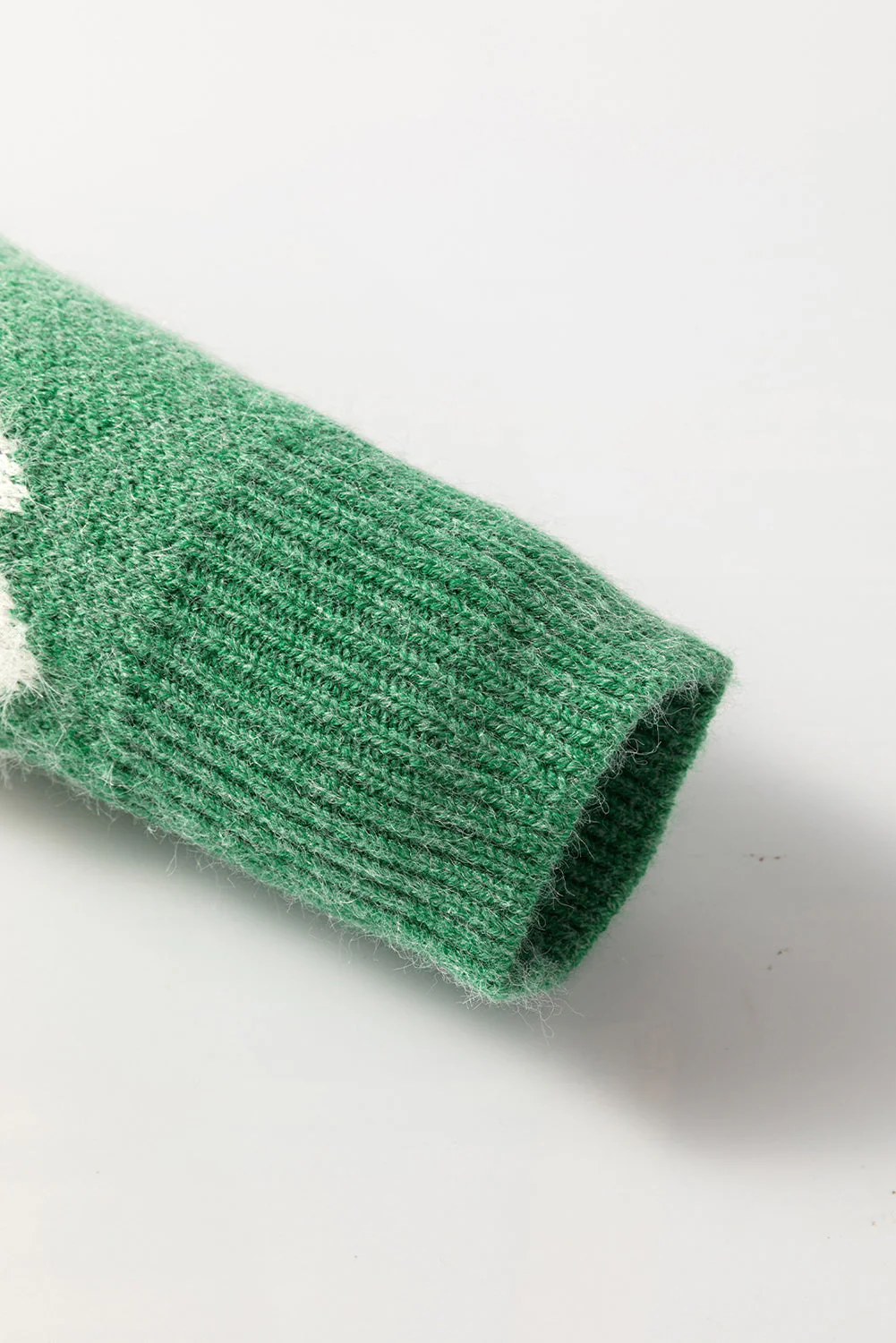Yesica | Classic and comfortable winter sweater - Image 4