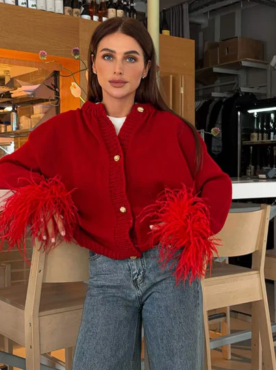 Yessica | Long-sleeved cardigan with feathers - Image 2