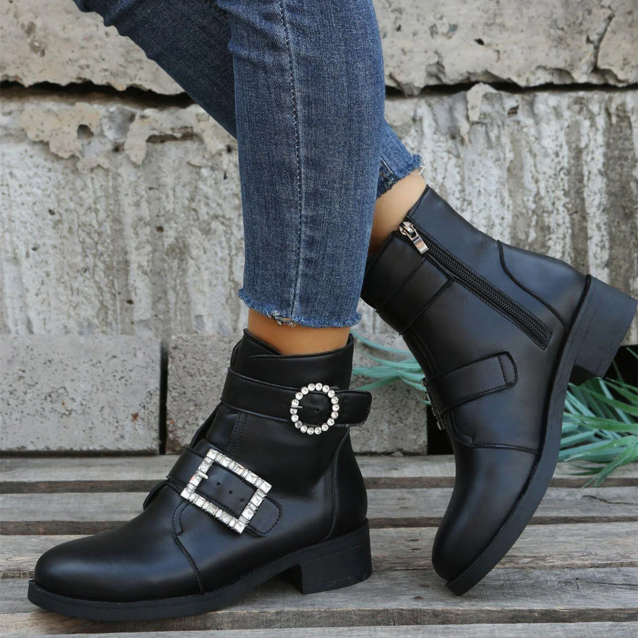Yessica | Tailored and comfortable orthopedic boots - Image 5