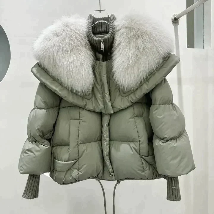 Yolaina | Relaxed and timeless winter jacket