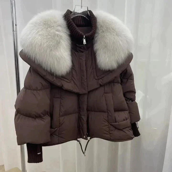 Yolaina | Relaxed and timeless winter jacket - Image 4