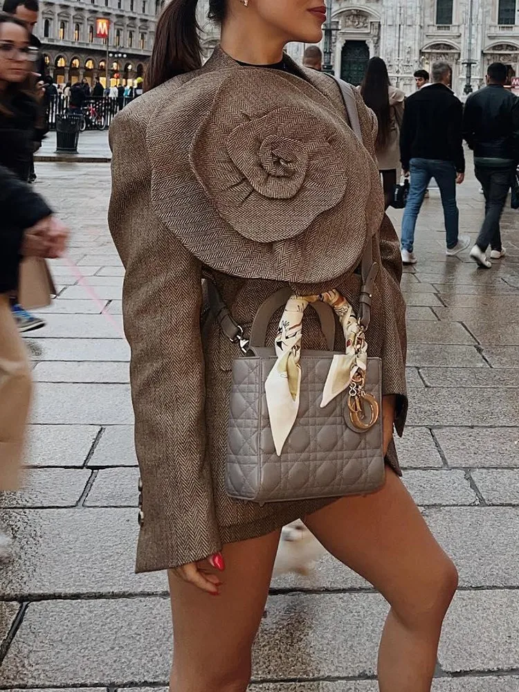 Yolanda | Elegant brown blazer and skirt for women - Image 3