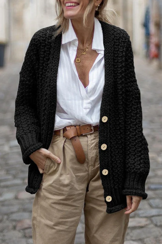 Yoselin® | Simple and stylish winter cardigan - Image 3
