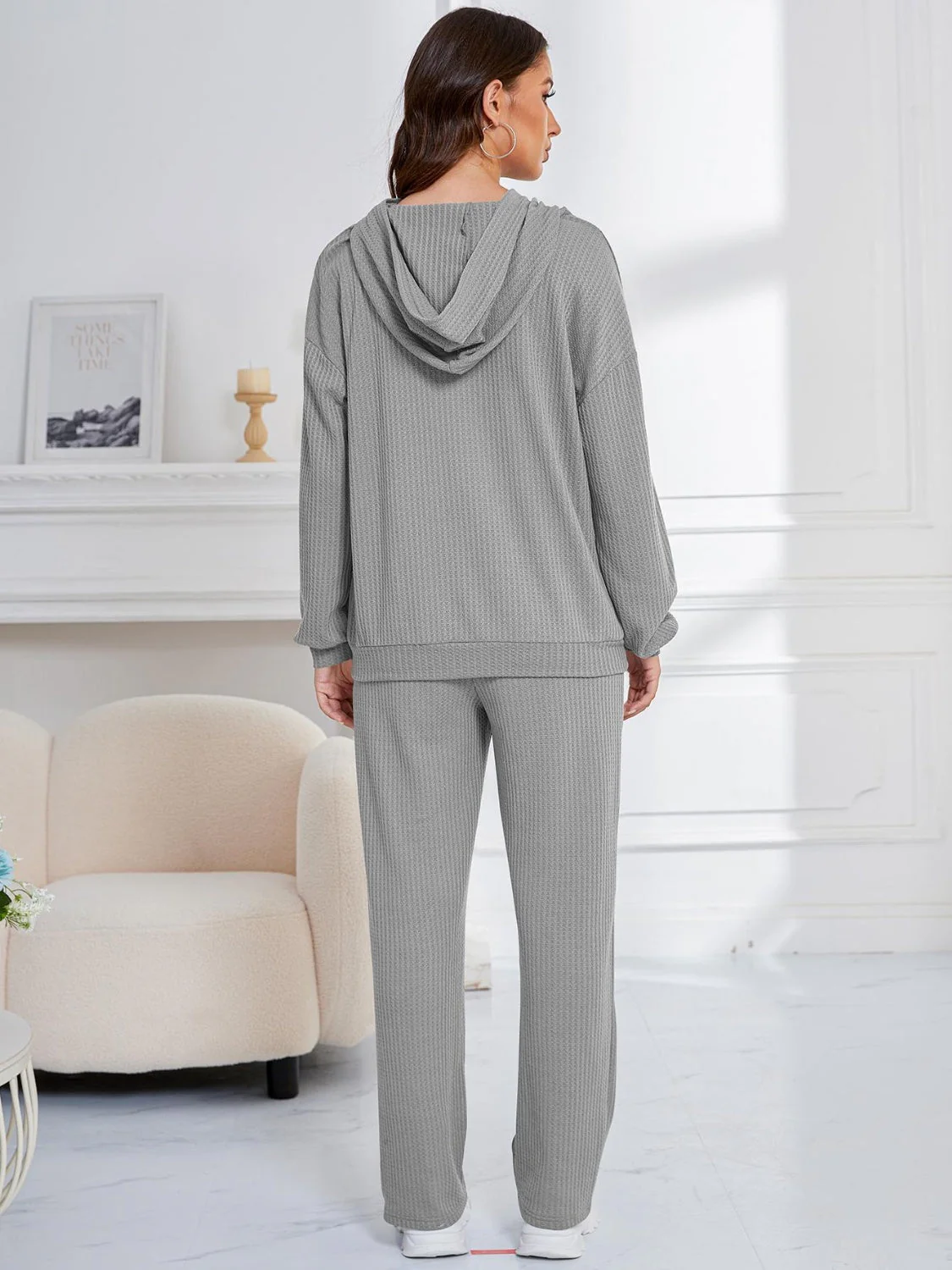 Zahira | Long-sleeved hoodie and drop-shoulder trousers set - Image 17