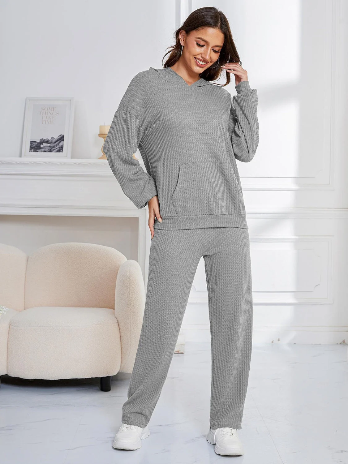 Zahira | Long-sleeved hoodie and drop-shoulder trousers set - Image 18