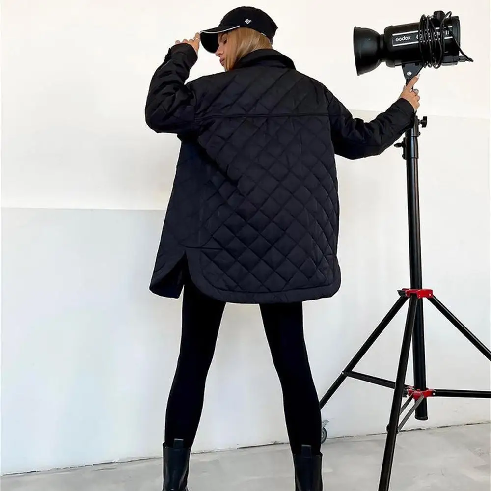 Zaida | Classic padded jacket with snap fasteners for women - Image 6