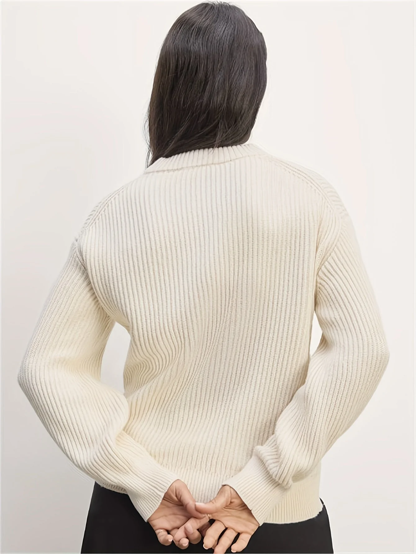 Zaida | Wide vintage sweater with a crew neck - Image 2