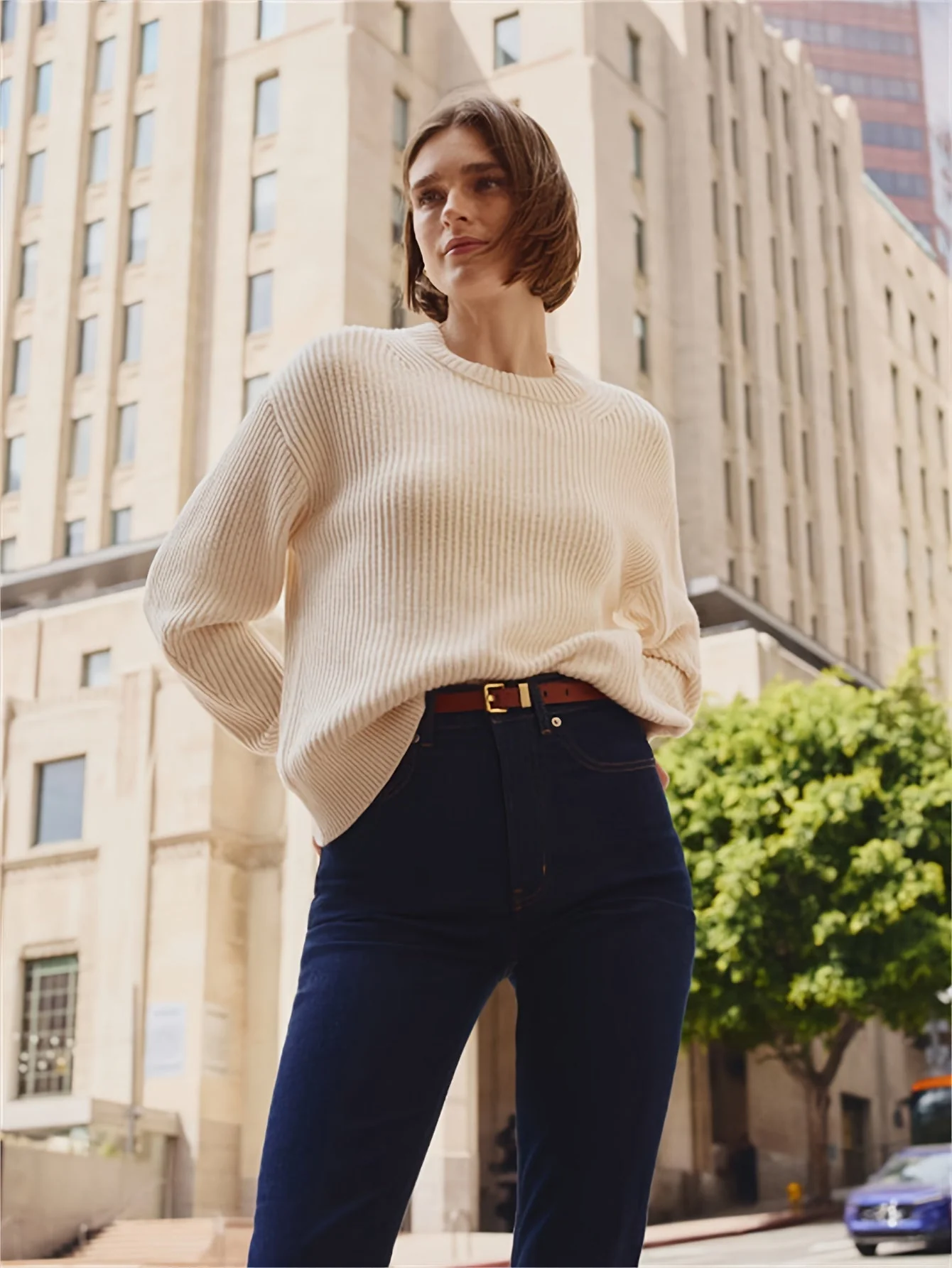 Zaida | Wide vintage sweater with a crew neck - Image 4