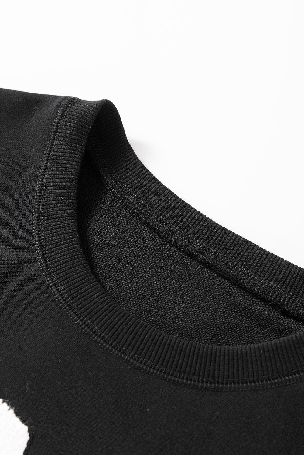 Zenaida| Timeless and stylish winter sweater - Image 4