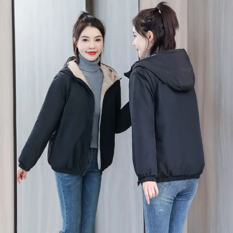 Zoe | Cozy fleece windbreaker with hood. - Image 4