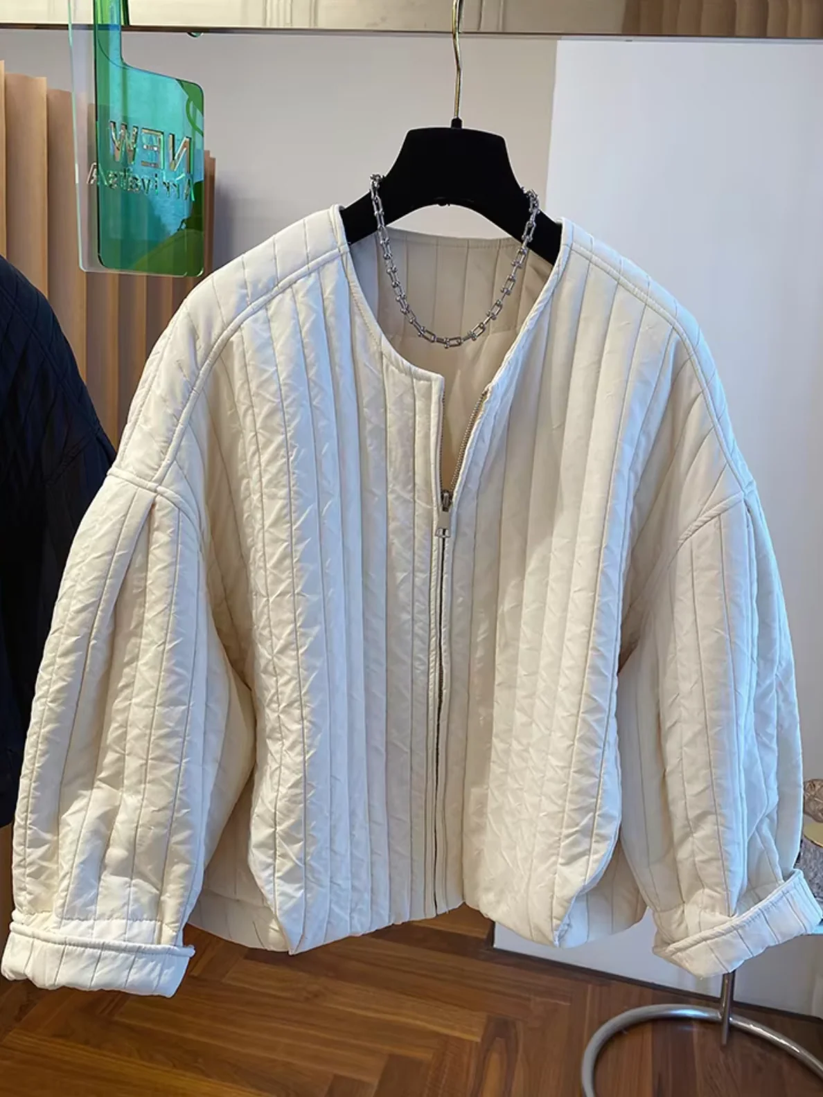 Zoe | Padded jacket with zip - Image 2